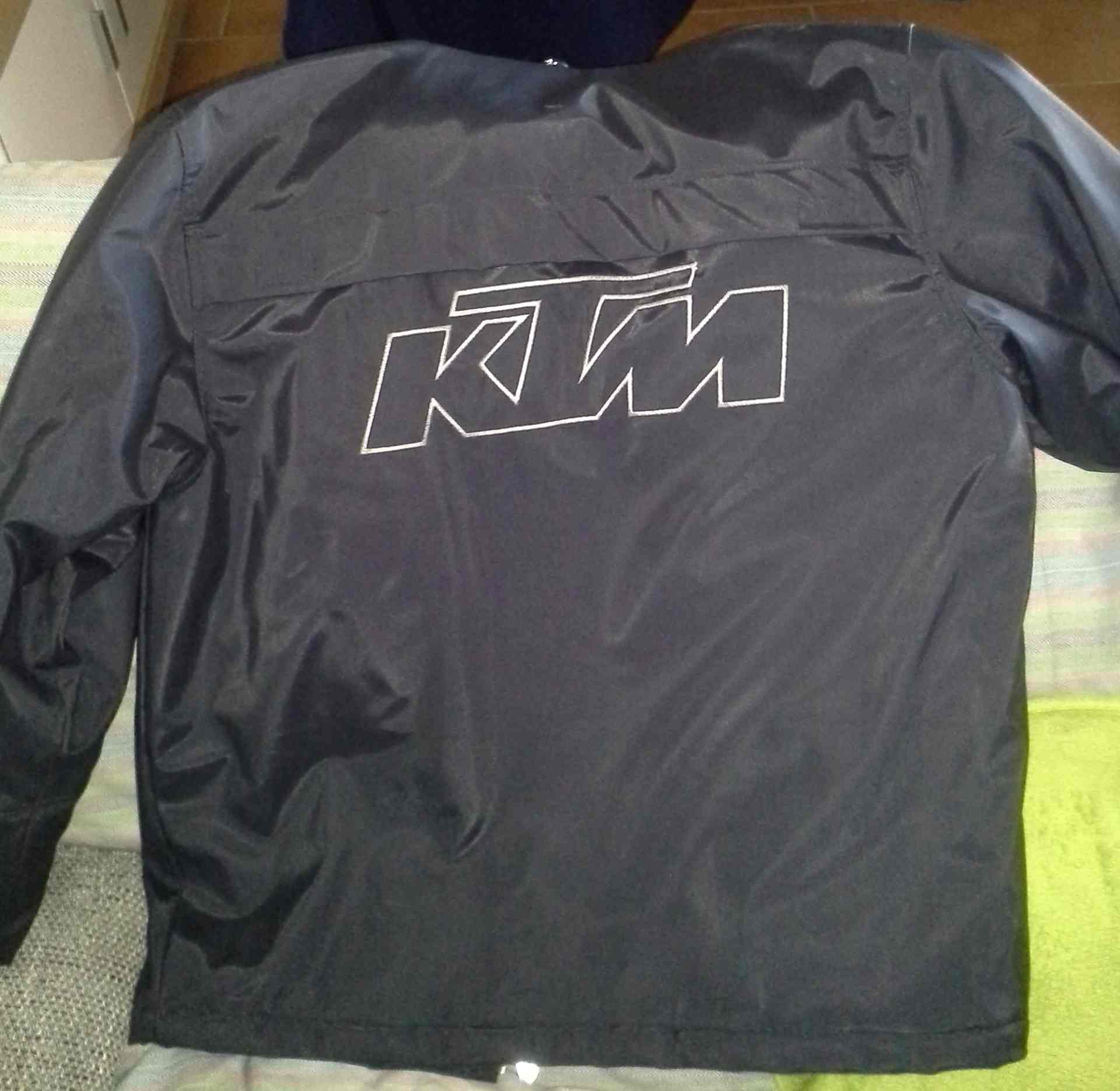 KTM Jacke hinten.jpg